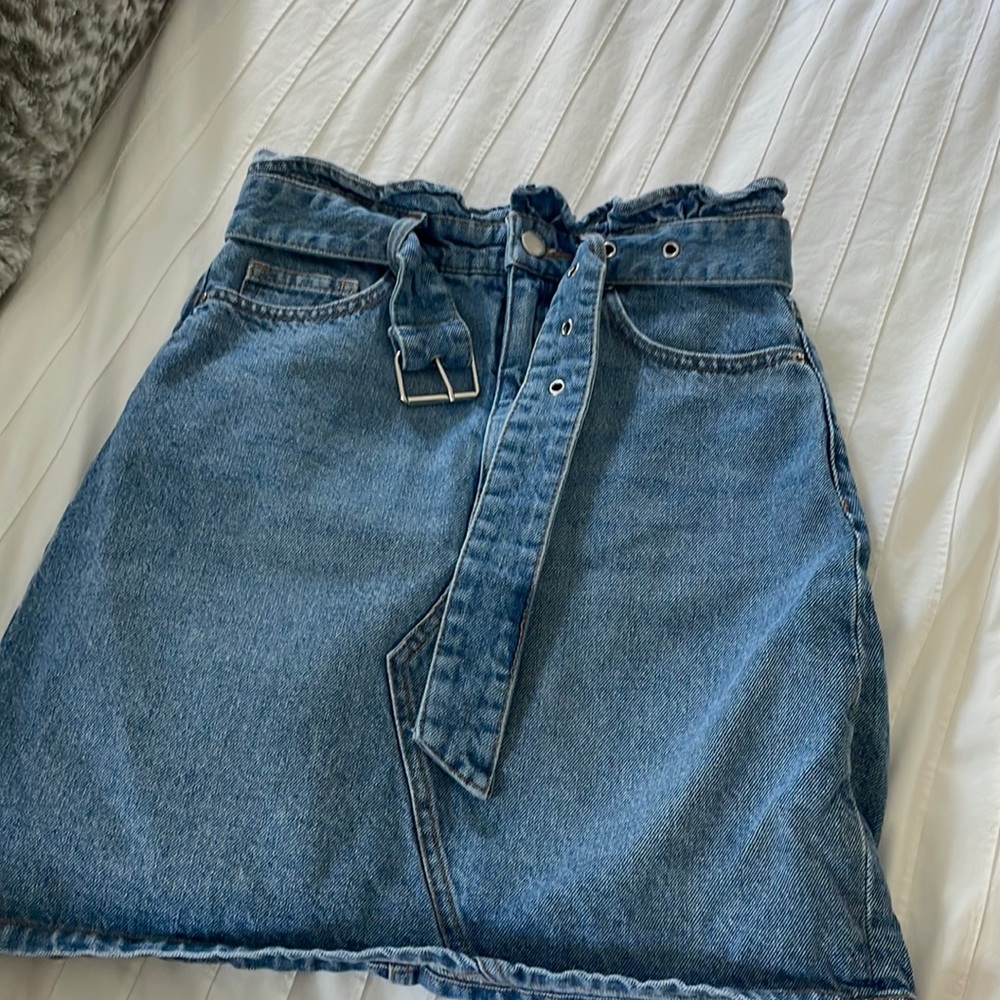 divided denim jean skirt with belt